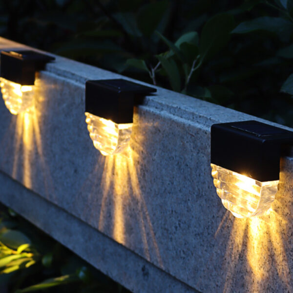 Outdoor Solar LED Deck Light Garden Decoration Wall and Step Light_0